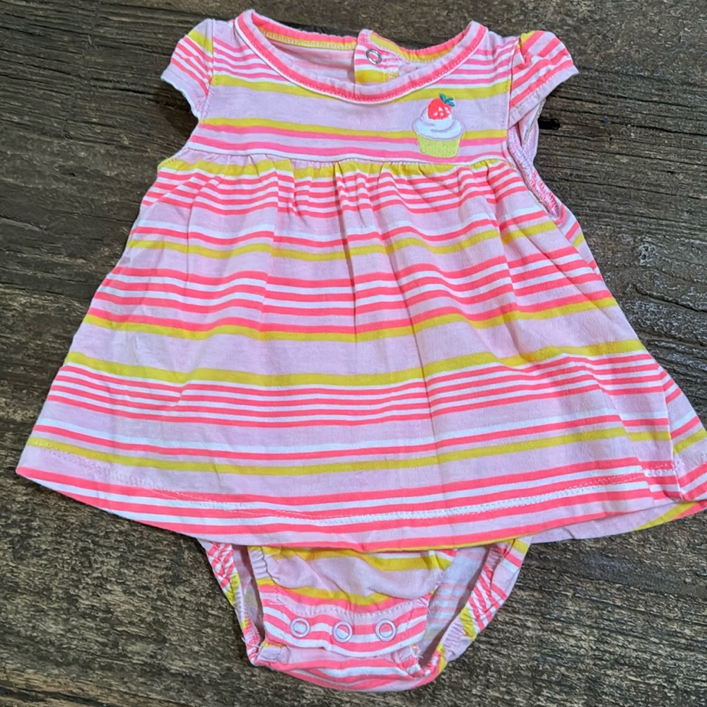 Child of Mine by Carter’s‎ One-Piece outfit